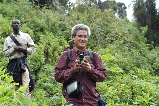 Gorilla Trekking, Rwanda