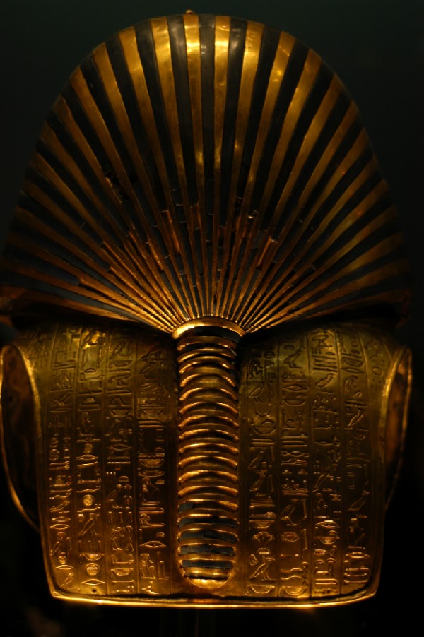 6-7.King Tut's Gold Mask 